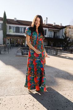 The bestselling Willow Maxi Dress now comes in our newest True Red Fall Floral print! Featuring a flattering waistline and slight puff sleeves, this dress will make you feel confident and stylish. Embrace the warm and vibrant tones of Fall florals while turning heads in this stunning dress! Machine washable, hang to dry 100% Cotton Sateen Model is wearing a size XS. Height: 5'9" Bust: 34" Waist: 24" Style #2056 Vibrant Tropical Print Short Sleeve Dress, Vibrant Short Sleeve Maxi Dress With Floral Print, Fall Florals, Red Fall, Maxi Skirt Dress, True Red, Matches Fashion, Womens Size Chart, Fall Floral