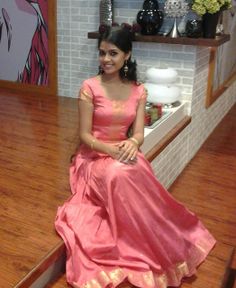 senha unnikrishnan in pattu pavada Pattu Pavada Women, Pattu Pavada, Indian Gowns Dresses, Latest Images, How To Pose, Half Saree, Beautiful Saree, Indian Beauty Saree