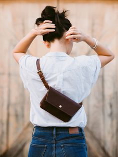 Classic Brown Belt Bag With Mobile Phone Pocket, Classic Brown Belt Bag With Mobile Phone Holder, Classic Brown Belt Bag For Mobile Phone, Classic Everyday Belt Bag For Mobile Phone, Classic Everyday Mobile Phone Belt Bag, Diy Leather Belt, Waist Bag Leather, Small Leather Accessories, Waist Purse