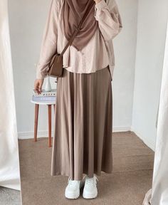 Ootd Syari Casual, Outfit Korean Style, Mix Match Outfits, Hijab Style Tutorial, Modesty Outfits, Mode Abaya, Ocean Sounds, Muslim Fashion Dress