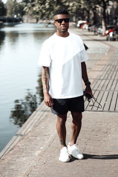 Black Men Summer Outfit, Outfit Trends 2023, Black Men Summer Outfits, Men Summer Outfit, Summer Outfit 2023, Mens Beach Style, Outfit 2023, Smart Casual Dress, Lightweight Blazer