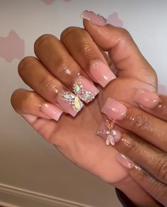 September Birthday Nails Short, Medium Bling Nails, Short Acrylic Nails With Rhinestones, Bling Nails Short, Short Bling Acrylic Nails, Acrylic Overlay Nails Design, Short Bling Nails, Acrylic Toe Nails