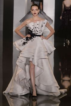 Slide 24 of 63 Couture 2014, Haute Couture Paris, Elie Saab Couture, Collection Couture, Valentino Couture, Gaun Fashion, 파티 드레스, White Chic