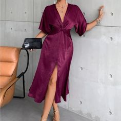 Batwing Sleeve Wine Twist Front Split Thigh Dress Size: Small Condition: Never Worn! Split Thigh Dress, Blue Plaid Dress, Dresses Shein, Best Wedding Guest Dresses, Bright Color Dresses, Black Floral Maxi Dress, Blue Shift Dress, Shein Dress, Classy Dress Outfits