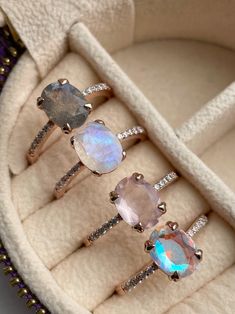 Opal Amethyst Ring, Bee Cookies, Crystals Amethyst, Dream Future, Rose Gold Quartz, Labradorite Ring, Mystic Topaz, Bracelet Argent, Moonstone Ring