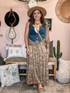 Do I Remind You Tiered Maxi Skirt - Pale Gold - The Farmhouse Boho Theme Outfit, Long Maxi Skirt Outfits, Boho Country Outfits, Summer Boho Outfits, Boho Skirt Outfit, Cowgirl Barbie, Mommy Clothes, Maxi Skirt Fall, Outfit Concert