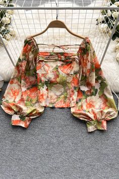 Material: Polyester,SpandexGender: WOMENCollar: Square CollarDress Patterns: PulloverDecoration: BowSleeve Length(cm): Full Size (cm): Length Bust Sleeve Waist One Size 40 80-90 60 60-70 Ladies Fashion Casual, Lantern Sleeve Top, Beach Vintage, Vintage Blouse, Sleeves Top, Floral Print Blouses, Woman Beach, Blouse Vintage, Print Blouse