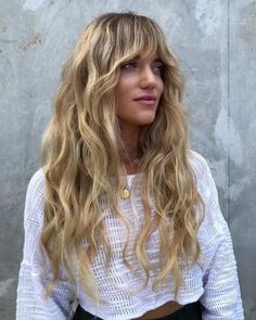 Boho Haircut, Long Hair With Bangs And Layers, Long Layered Hair With Bangs, Layered Hair With Bangs, 70s Hair, Blonde Wavy Hair