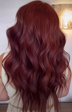 Copper Hair With Black Roots, Died Red Hair, Medium Length Haircut Red Hair, Muted Red Hair, Red Hair Character, Natural Red Hair Color, Warm Red Hair, Auburn Red Hair Color, Bright Copper Hair