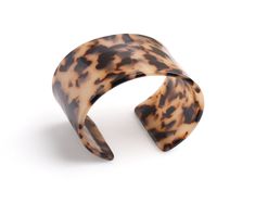 "Blonde tortoise shell cuff bracelet. Fits only SMALL WRISTS. This is a jewelry making supply. Quantity: 1pc Material: Acetate plastic Inside Size: ~60.5 x 46.5mm (~2.38 x 1.83\") Width: 43mm (1.7\") Thickness: ~2.5mm See all items in this color, https://etsy.com/shop/TortoiseShellSupply?ref=seller-platform-mcnav&search_query=bt Even more supplies available here, https://www.etsy.com/shop/TortoiseShellSupply Join the VIP newsletter. Be the first to hear about exclusive discounts and new prod Trendy Adjustable Tortoiseshell Jewelry, Elegant Adjustable Tortoiseshell Bracelets, Tortoise Shell Bracelet, Shell Ring, Cellulose Acetate, Large Hoop Earrings, Shell Jewelry, Tortoise Shell, Jewelry Supplies