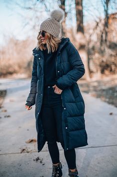 Puffer Coat Outfit, Coat Guide, Winter Coat Outfits, Cella Jane, Fall Winter Coat, Best Winter Coats, Walking Outfits, Winter Fashion Coats, Long Puffer Coat