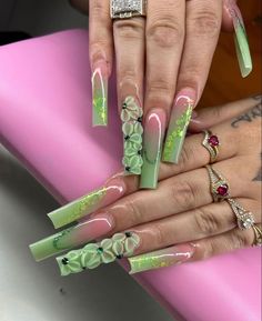 Birthday Nail Set Ideas Virgo, Acrylic Nail Designs Classy, Green Acrylic Nails, Long Nail Art, Halloween Acrylic Nails, Acrylic Nail Set