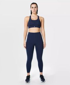 Our bestselling Power Bra with a new and improved fit.Stretchy, sweat-wicking and quick-drying.Flattering new scoop neck and looped back with an adjustable T-bar strap.Medium impact design engineered for comfort and support with removable pads.Contour infinity seamlines match the detail on the Power High Waist Leggings.For the best fit, we recommend sizing down.Model wears size S and is 178cm/5'10" tall. Impact Design, High Waist Leggings, New And Improved, Sweaty Betty, Engineering Design, High Waisted Leggings, Scoop Neck, Sports Bra, High Waist