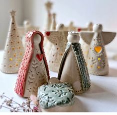 Pottery Angels, Diy Christmas Ornament, Cerámica Ideas, Christmas Snacks, Ceramics Projects, Sculpting Clay, Pottery Ideas