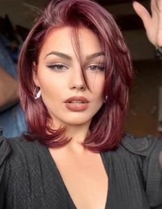 Bentuk Alis, Wine Hair, Caramel Highlights, Hair Color Highlights, Short Hairstyle, Cute Hairstyles For Short Hair, Mid Length Hair, Hair Color Dark