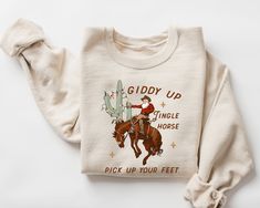 County Side, Christmas Horse, V Neck Shirts, Christmas Horses, Xmas Tees, Cowboy Christmas, Western Christmas, Cute Horses