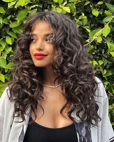 Wavy Hair Color Ideas Brunettes, Butterfly Haircut On Long Curly Hair, Long Fringe Haircut Choppy Layers, Butterfly Haircut Long Hair Curly, Natural Curly Hair Face Framing Layers, Butterfly Haircut In Curly Hair, 2b Haircuts Long, Medium Layered Haircuts For Curly Hair, Long Curly Butterfly Haircut