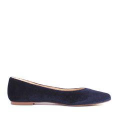 Slip on these chic pointed-toe velvet flats by Chelsea Crew. The perfect every day shoe for work, a date, or dinner with friends! Velvet Ballet Flats, Velvet Flats, Navy Velvet, Dinner With Friends, Black Ballet Flats, Leather Flats, Work Shoes, Brighten Your Day, Black Velvet