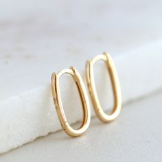 Oblong Rectangle Hoop Earring 14K Gold U Shape Huggie Hoop - Etsy Clean Sterling Silver, Sterling Silver Promise Rings, Evil Eye Ring, Silver Stacking Rings, Solid Gold Jewelry, Huggie Hoop Earrings, Jewelry Earrings Hoops, Beautiful Gift Boxes, Gold Plated Jewelry