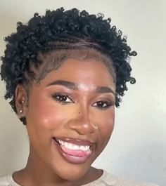 Hair Natural, Quick Afro Hairstyles, Big Chop Hairstyles, Natural Wigs, Quick Natural Hair Styles, Goddess Hairstyles, Hair Techniques, Natural Hair Braids