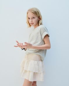 Skirts for Girls | ZARA United Kingdom Skirts For Girls, Ruffle Linen, Linen Tank, Kpop Outfits, Striped Linen, Swimwear Accessories, Stripe Print