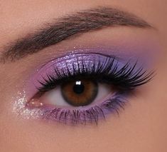 Lilac Eyeshadow, Halloweenský Makeup, Prom Eye Makeup, Purple Eye Makeup, Purple Makeup, Purple Eyeshadow, Creative Eye Makeup, Spring Makeup