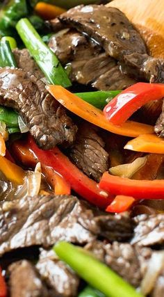 stir fry with beef, peppers and green beans