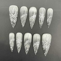 Clear Nails With Snowflakes, Snowflake Nails Design, Winter Press On Nails, Winter Ice Nails, Winter Floral Nails, Snowflake Sweater Nails, Icy Winter Nails, Snow Flake Nails Design, White New Years Nails