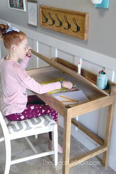 School Table Design, Diy School Desk, School Desk Ideas, Kids Desk Ideas, Diy Kids Desk, Children Desk, Diy Study Table, School Table, Diy Desk Plans