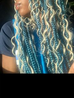 Blonde Blue Braids, Blond And Blue Braids, Blue Black And Blonde Box Braids, Blue And Blonde Box Braids, White And Blue Braids, Coi Leray Braids Blonde, Blue French Curl Braids, Blonde And Blue Braids, Blue And Blonde Braids