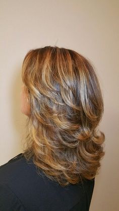 "Elegant Transformations: Gorgeous Hairstyles and Haircuts for Women Over 50. Rediscover Your Radiance! Timeless Looks for Timeless Beauty. Pixie Blonde, Medium Hair Styles For Women, Easy Hair Cuts, Medium Layered Hair, Haircut Short