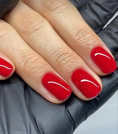 Dnd Red Nail Colors, Mommy Nails, Timeless Nails, Gel Lak, Fun Nail Colors, Fall Gel Nails, Plaid Nails, Casual Nails, Toe Nail Designs