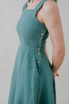 Linen Pinafore Dress, Twirl Skirt, Full Circle Skirts, Creation Couture, Pinafore Dress, Fashion Mistakes, Mode Inspo, Style Mistakes