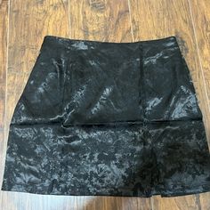 Black Skirt Great For Going Out Never Worn Black Pencil Skort With Lined Skirt, Lined Black Skort For Night Out, Black Lined Skort For Night Out, Black Relaxed Skort For Party, Black Relaxed Fit Skort For Party, Cute Black Skirt, Orange Midi Skirt, Athletic Skirt, Distressed Black Jeans