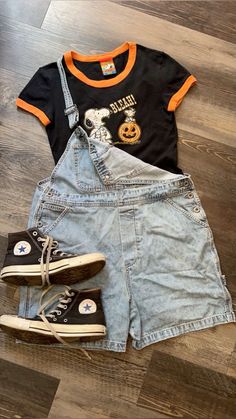 All creds to owner! #school #fall Grungy Spring Outfits, Summerween Outfit Ideas, Summerween Aesthetic Outfits, Summerween Outfit, Light Layers, Back To School Outfit, School Looks, Halloween Outfit, Swaggy Outfits