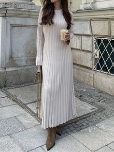 Flared Sleeves Skinny Pleated Solid Color Maxi Sweater Dresses Chique Outfit, Sweater Maxi Dress, Chique Outfits, Sweater Dresses, Modest Clothing, Mode Inspo, Feminine Outfit, Dressy Outfits, Business Outfits