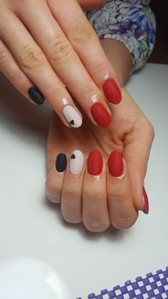 Nails 2023 Trends Red And Black, Red Black And White Gel Nails, Simple Nails Red And Black, Red Black And White Nails Simple, Red With Black Heart Nails, Black And Red And White Nails, Black And Red Valentines Nails Short, Red And Black Nail Ideas Simple, Red And Black Nails Heart