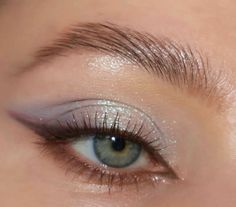 Fearless Inspired Makeup, Natural Eye Makeup For Blue Eyes, Eye Makeup Images, Concert Makeup, Glitter Makeup Looks, Prom Eye Makeup