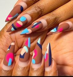 Round Nail Ideas, Pretty Nails Design, Nails Design Natural, Heart French Tip, Winter Nails Design, Nail Heart, Easy Nail Design, Round Nail Designs, Nails Painting