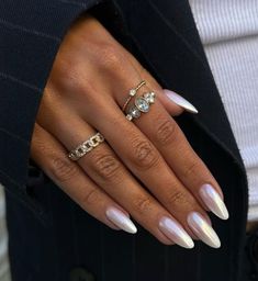 50 Winter Nail Designs You'll Want To Try Trip Nails, Biab Nails, White Chrome Nails, Unghie Sfumate, India Trip, Chrome Nails Designs, Easy Nails, Summery Nails