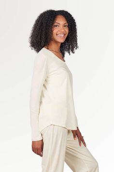 Delicate trim on the neckline and sleeves, balanced with the loose flow of this classic long sleeve t-shirt will make it a cozy favorite any time of year. Mix and match this classic T with any of our bamboo bottoms for a snuggly duo of comfort at home. Throw it over jeans for casual weekend wear or wear it as a base layer under winter sweaters. Generous and loose-fit design. If in doubt, size down. See sizing guide at left. A classic long sleeve t-shirt with a scoop-neck design Perfect oversized pajama shirt for lounging at home or throwing over your favorite jeans on the weekend. Discretion lining in the chest – not a bra, just a little more coverage for the girls! Comfortable Pajamas, Bamboo Pajamas, Lounge Dress, Casual Weekend, Earl Grey, Fine Yarn, Weekend Wear, Pajama Shirt, Pajama Top