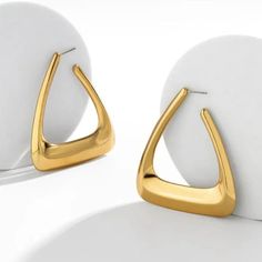 Brand New Women's Large Gold Triangle Hoop Earrings Genuine 14k Gold Plated 925 Sterling Silver (Stamped) 2.4" Wide 2.7" Tall Comfortable & Lightweight Retail Price $350 Buy With Confidence From A Trusted Seller With A 99%+ Feedback Rating! A0245 (Id-458-) Modern Hoop Earrings With Plating For Anniversary, Modern Metal Hoop Earrings For Anniversary, Hoop Earrings Big, Gold Triangle, Earrings Big, Triangle Earrings, Big Earrings, Silver Hoops, Silver Gold