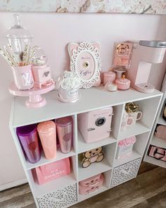 Pink coffee bar tour Coffee Bar Salon Ideas, Pink And White Coffee Bar, Pink Coffee Station Ideas, Pink Aesthetic Office Ideas, Pink And Black Coffee Bar, Pink Room Organization, Coffee Bar Room Ideas, Home Glam Room, Pastel Coffee Bar