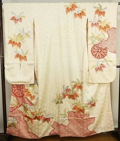 An embroidered Furisode Kimono with wonderful paulownia flower and shibori knotting.  A lovely addition to any kimono lover's collection. Item: Embroidered Silk Furisode Kimono No. Syfu007 Size: US  L   /  Length  161cm , Width 65.5cm Design :  Embroidered floral. Condition: Used, Good. Please check the photos. Need a KIMONO RACK to hang this kimono?  Find it here: https://www.etsy.com/listing/1303669853/kimono-rack-japanese-kimono-display-rack Shop the entire collection https://fujiyamarock.ets White Kimono With Floral Embroidery, Silk Embroidered Long Sleeve Wedding Dress, Fitted White Wedding Kimono, Long Sleeve Silk Embroidered Wedding Dress, Cream Floral Embroidered Dress For Wedding, Cream Floral Embroidered Wedding Dress, Wedding Kimono With Floral Embroidery, Beige Embroidered Kimono With Kimono Sleeves, Cream Silk Kimono For Wedding