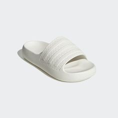 Adidas Adilette, Easy Style, White Slip, Eva Foam, Adidas Online, White Adidas, Nice Shoes, Adidas Women, Everyday Look