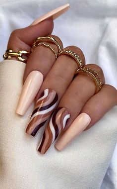 nails Occasion Nails, Brown Acrylic Nails, Nagellack Trends, Pedicure Manicure, Fall Acrylic Nails, Design Nails, Coffin Nails Long, Designs Nail, Nail Swag