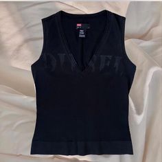 Excellent Vintage Condition. Only Worn Once For A Picture (Me In The Last Picture. I Wear A Size S/M In Tops). Labeled Size Medium. Best Fits Small-Medium. Would Look So Cute For The Fall With Leather Pans And Pointy Boots. Measurements: Width(Pit To Pit): 40 Cm | 16″ Length: 54 Cm | 21″ #Vintagedesigner #Diesel #90s #Y2k #Vintagedies Diesel 90s, Aesthetic 90s Vintage, Pointy Boots, Vintage Diesel, Vintage Goth, Black Tank, Black Top, Black Tank Tops, Vintage Tops