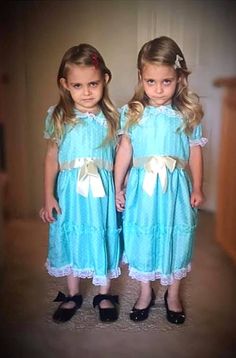 Looking for great twin girls Halloween costumes? We've got an awesome list to bring you plenty of ideas to dress up your twin girls this year!