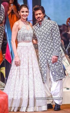 Shahrukh Khan In Sherwani, Pajama Men, Nikah Outfit, Wedding Kurta For Men, Indian Groom Wear, Wedding Dresses Men Indian, Couple Wedding Dress, Wedding Outfit Men, Indian Men Fashion