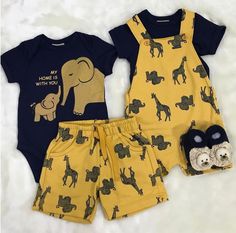 Matching Kids Outfits, Newborn Mom, Cricut Baby, Baby Momma, Baby Boy Dress, My Fashion, Fashion Icons, Children's Fashion, Everything Baby